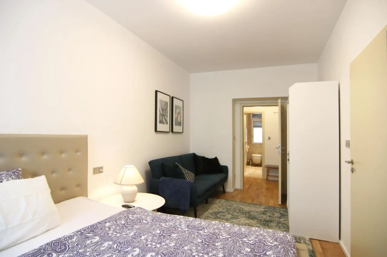 Prague Expat House II Appartamento